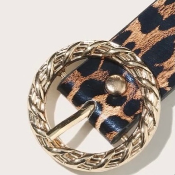 Urban Outfitters | NWOT Leopard Vegan Leather Belt - Picture 2 of 3